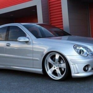 Maxton body kit za Mercedes-Benz C-Class W203 < AMG 204 Look>