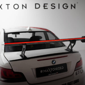 [Carbon] Maxton karbon spojler z notranjimi nosilci V.1 + LED za BMW 1 M E82