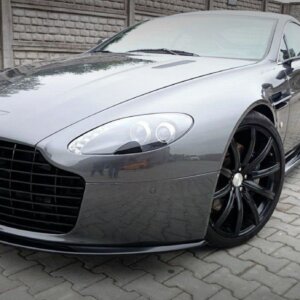 Maxton sprednji odbijač za Aston Martin V8 Vantage