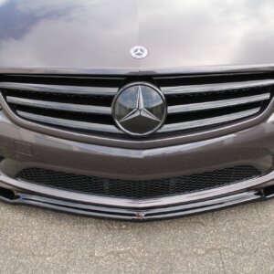 Maxton sprednji splitter za MERCEDES CL 500 C216 AMGLINE