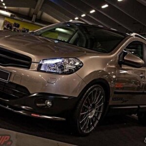 Maxton sprednji splitter za NISSAN QASHQAI (FACELIFT)