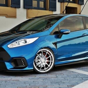 Maxton sprednji splitter (Focus RS Look Bumper) za Ford Fiesta Mk7 FL
