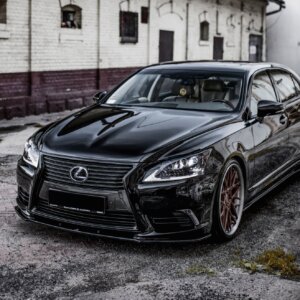Maxton sprednji splitter za Lexus LS Mk4 Facelift