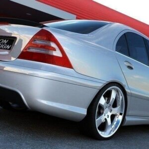 Maxton zadnji odbijač za MERCEDES C W203 < AMG 204 LOOK>