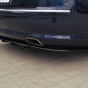 Maxton zadnji splitter za Audi A8 W12 D3 (z navpičnimi palicami)