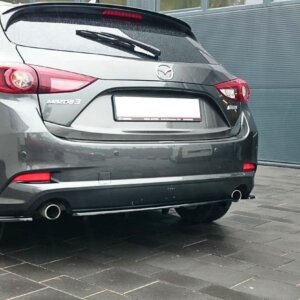Maxton zadnji splitter za Mazda 3 BN (Mk3) Facelift (z vertikalnimi palicami)