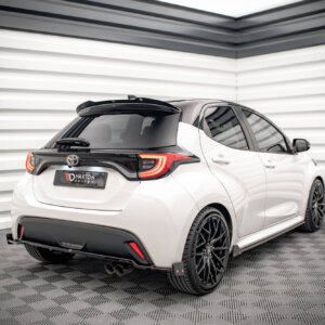 Maxton zadnji splitter V.1 + Flaps za Toyota Yaris Mk4