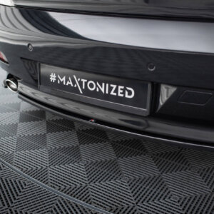 Maxton zadnji splitter (z navpičnimi palicami) za BMW 6 Coupe / Cabrio E63 / E64