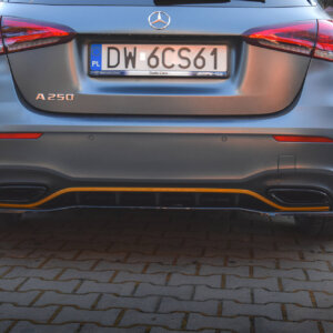Maxton zadnji splitter (z navpičnimi palicami) za Mercedes-Benz A Hatchback AMG Line W177