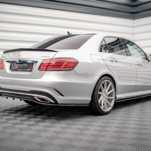 Maxton zadnji splitter (z navpičnimi palicami) za Mercedes-Benz E AMG-Line Sedan W212 Facelift