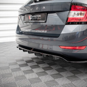 Maxton zadnji splitter (z navpičnimi palicami) za Skoda Fabia Combi Mk3 Facelift