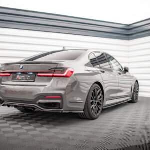 Maxton zadnji splitter (z navpičnimi palicami) V.1 za BMW 7 M-Pack G11 / G12 Facelift