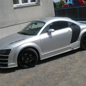 Maxton stranski podaljški za Audi TT 8N < R8 Look >