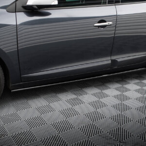 Maxton stranski podaljški za Renault Megane GT MK3 Facelift