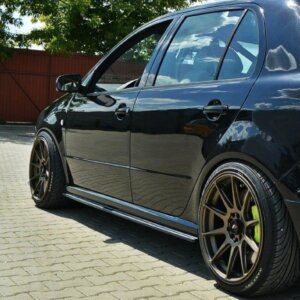 Maxton stranski podaljški za Skoda Fabia RS Mk1