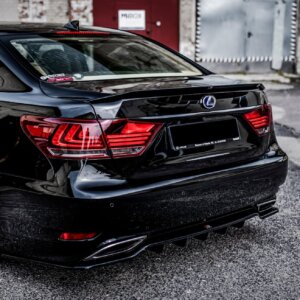 Maxton podaljšek spojlerja za Lexus LS Mk4 Facelift