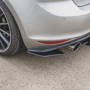 Maxton zadnji stranski difuzorji V.2 za VW Golf 7 GTI