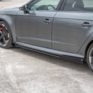 Maxton Street Pro stranski podaljški + Flaps za Audi RS3 8V Sportback