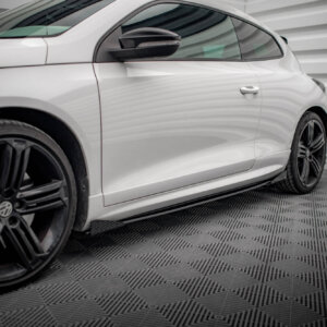 Maxton Street Pro stranski podaljški + Flaps za Volkswagen Scirocco R Mk3 / Mk3 Facelift