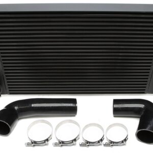 Tuners Capital intercooler 640×410×65 mm, priključek 70 mm – za VAG 1.8/2.0 TFSI MQB (Golf VII GTI/R, S3 8V, Leon Cupra, Octavia RS, 2012–2019)