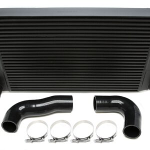 Tuners Capital intercooler 640×410×65 mm z zamaknjenimi lamelami – za VAG 1.8/2.0 TFSI MQB (Golf VII GTI/R, S3 8V, Leon Cupra, Octavia RS, 2012–2019)