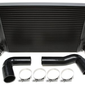 Tuners Capital intercooler komplet 630×440×60 mm – za VAG 2.0 TSI EA888 Gen4 (Golf VIII GTI/Clubsport/R, S3 8Y, Cupra Leon/Formentor, Octavia RS NX, Arteon R)