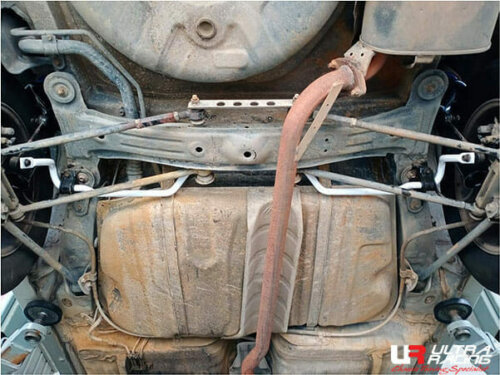 Ultra Racing zadnji stabilizator za Toyota Camry XV20 2.2 2WD