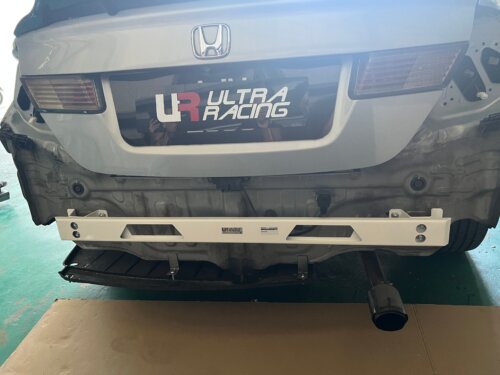 Ultra Racing zadnja ojačitev šasije za Honda Civic IX (FB)