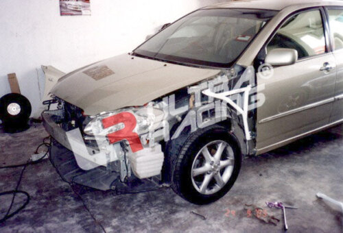 Ultra Racing ojačitev blatnikov za Toyota Corolla IX (E12)