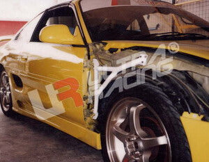 Ultra Racing ojačitev blatnikov za Toyota MR2 II (SW2)