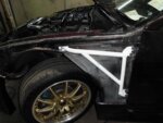 Ultra Racing ojačitev šasije za Nissan Skyline R33 GTS4