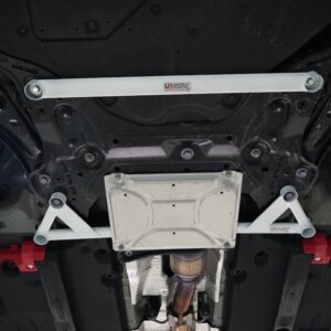 Ultra Racing sprednja spodnja ojačitev šasije za Toyota GR Yaris XP210