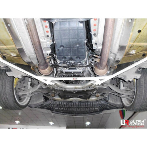 Ultra Racing sprednja spodnja ojačitev šasije za Mercedes-Benz C-Class W204