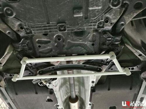Ultra Racing sprednja spodnja ojačitev šasije za Volvo V40 II T4/T5