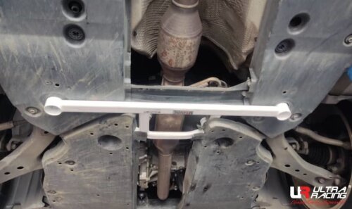 Ultra Racing sprednja spodnja ojačitev šasije za Toyota Camry XV70
