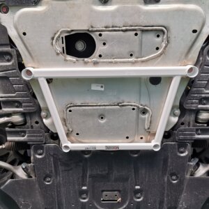 Ultra Racing sprednja spodnja ojačitev šasije za BMW X5 G05/X6 G06