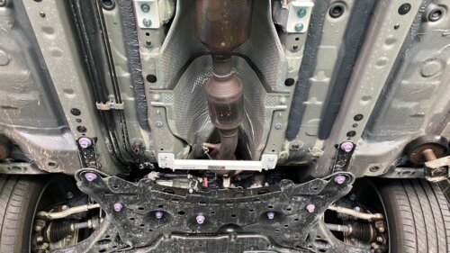 Ultra Racing srednja spodnja ojačitev šasije za Toyota Corolla Cross XG10