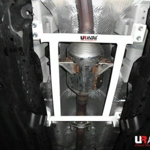 Ultra Racing srednja spodnja ojačitev šasije za Toyota C-HR I/X1 in Prius IV/W50