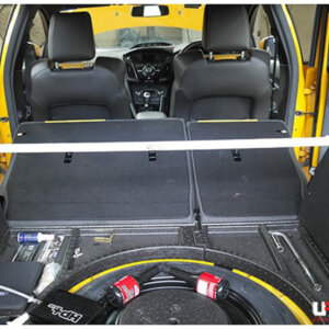 Ultra Racing zadnja zgornja opornica za Ford Focus III