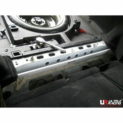 Ultra Racing zadnja opornica za Toyota Caldina T240 2002–2007