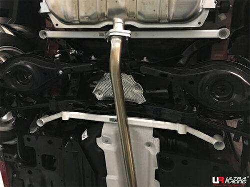 Ultra Racing zadnja spodnja ojačitev šasije za Mazda 3 BM 2.0 Sedan