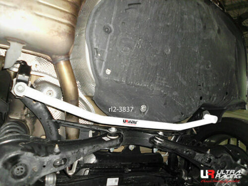 Ultra Racing zadnja spodnja ojačitev šasije za Volkswagen Passat B8 (3G) 1.8 TSI 2WD