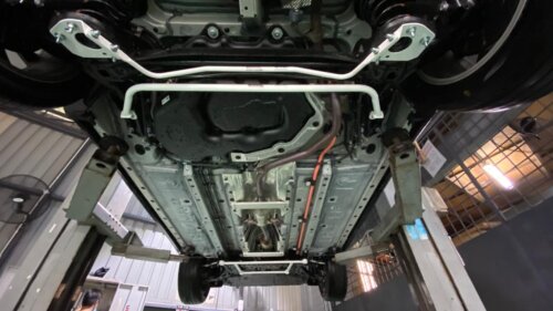 Ultra Racing zadnja spodnja ojačitev šasije za Toyota Corolla Cross XG10