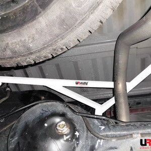 Ultra Racing zadnja spodnja ojačitev šasije za Isuzu D-Max I (TFR/TFS)