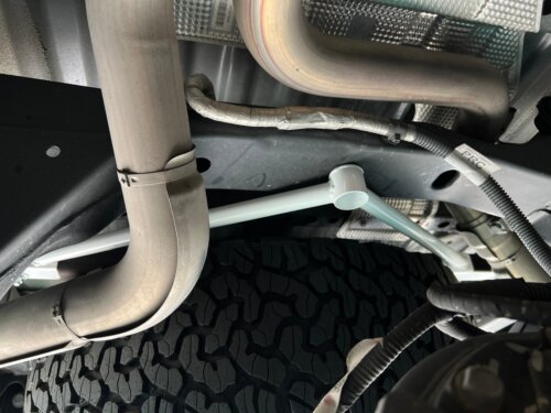 Ultra Racing zadnja spodnja ojačitev šasije za Ford Ranger Raptor VI (P-703)