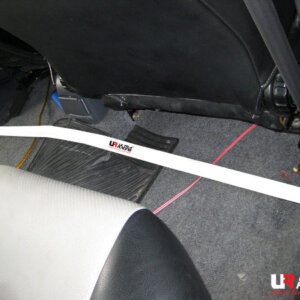 Ultra Racing notranja ojačitev karoserije za Toyota RAV4 I (XA10)