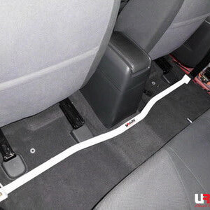 Ultra Racing notranja ojačitev karoserije za Isuzu D-Max I (RA) 3.0D