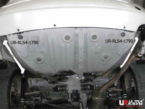 Ultra Racing zadnja spodnja ojačitev šasije za Toyota Estima XR50 2.4 4WD