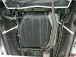 Ultra Racing 4-točkovna zadnja spodnja ojačitev šasije za Toyota Alphard AH10