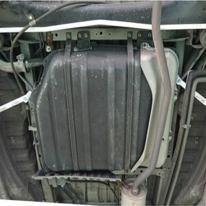 Ultra Racing 4-točkovna zadnja spodnja ojačitev šasije za Toyota Alphard AH10